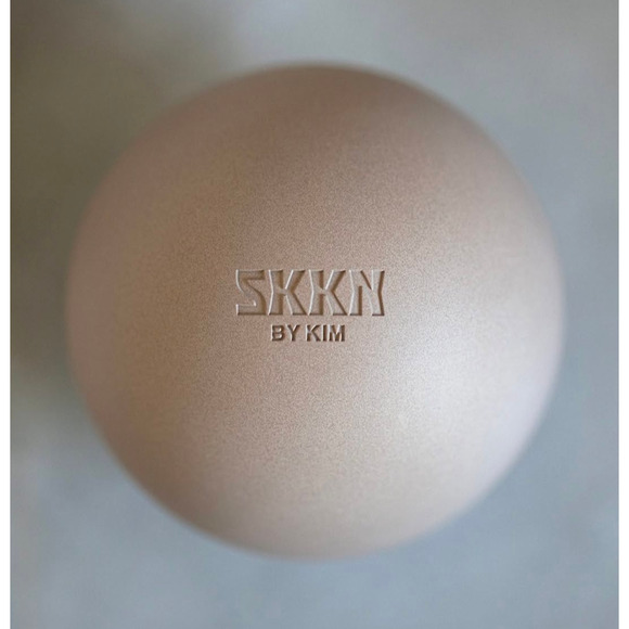 SKKN By Kim Eye Cream Plumping Peptides 0.5 oz NIB - Picture 2 of 4